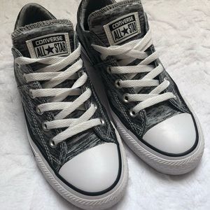 CONVERSE CHUCK TAYLOR ALL STAR MADISON SIZE 7!